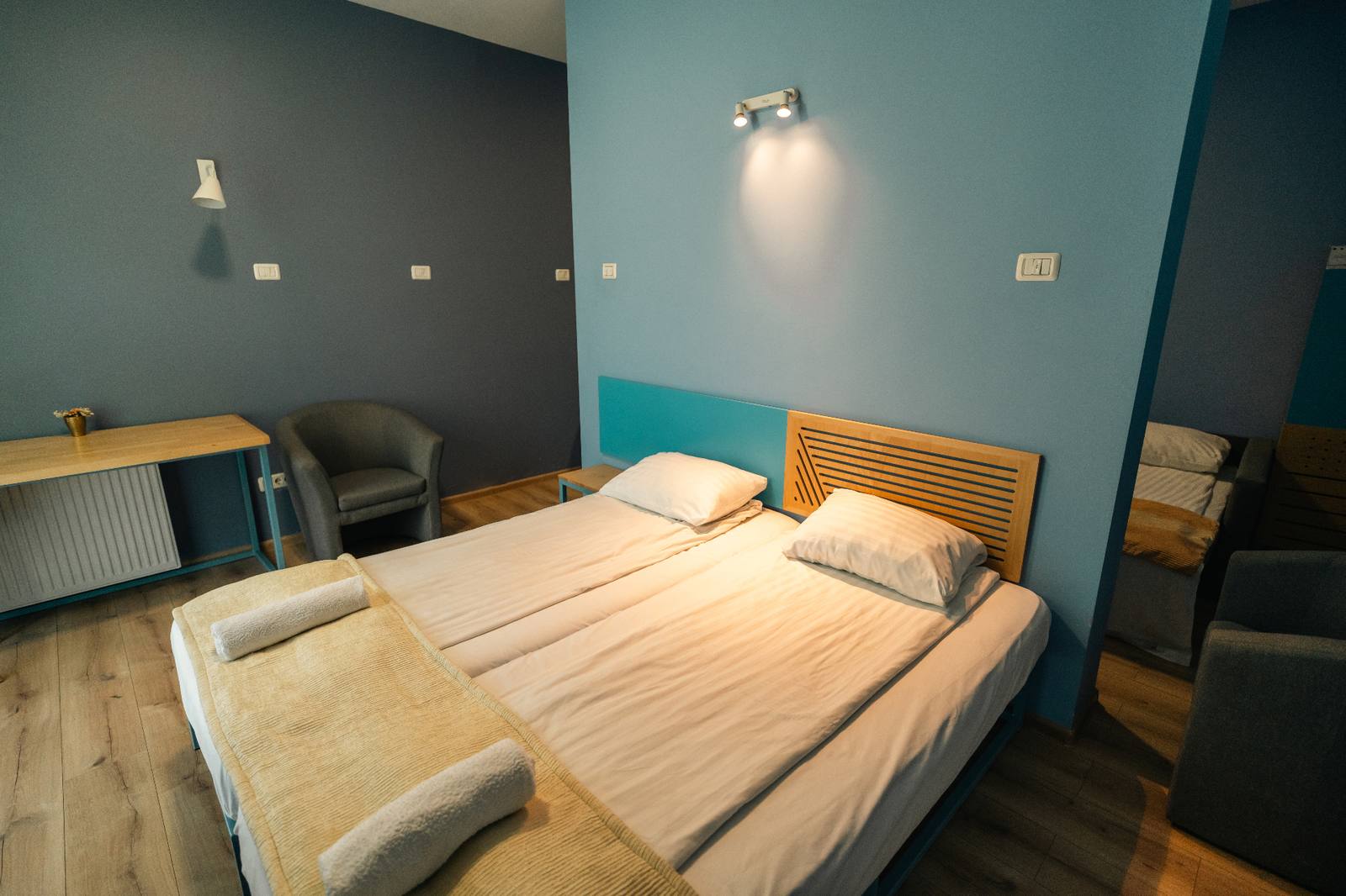 Apartment for four guests with private lounge at Pensiunea Urban Point